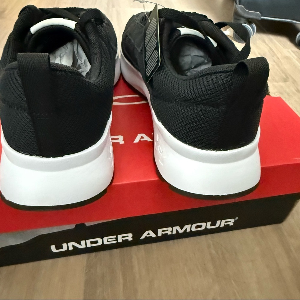 Under Armour UA Street Mirage Men’s Sneakers Black/White Size 11.5 Active Casual - Picture 4 of 8